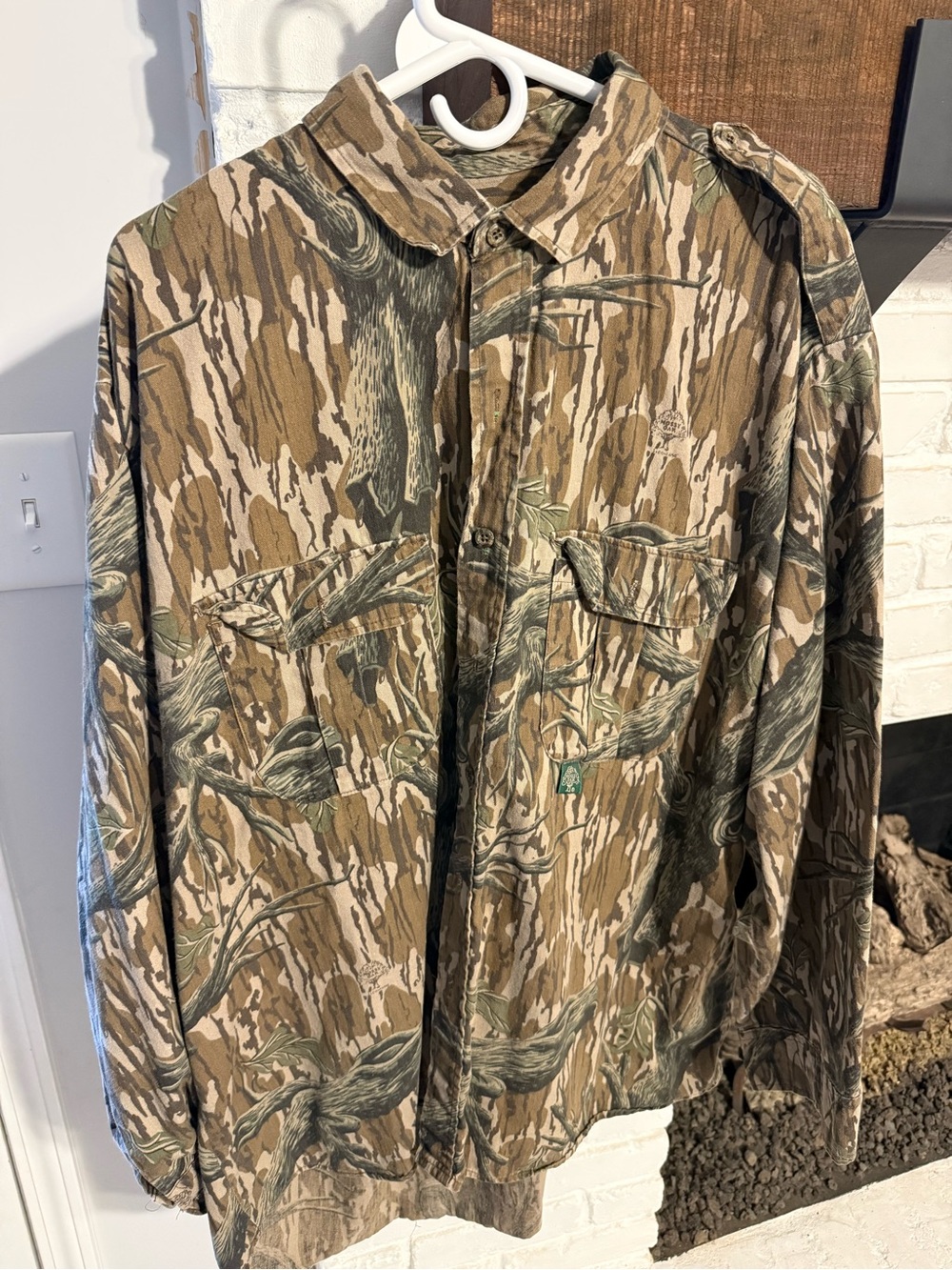 Vintage Mossy Oak Treestand Button Down
